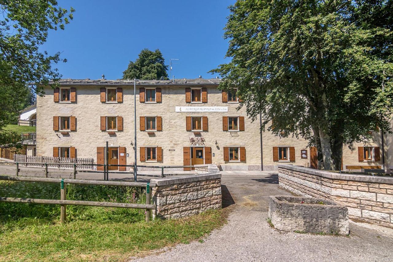 Locanda Alpina A 1250 Mt Ala Exterior photo